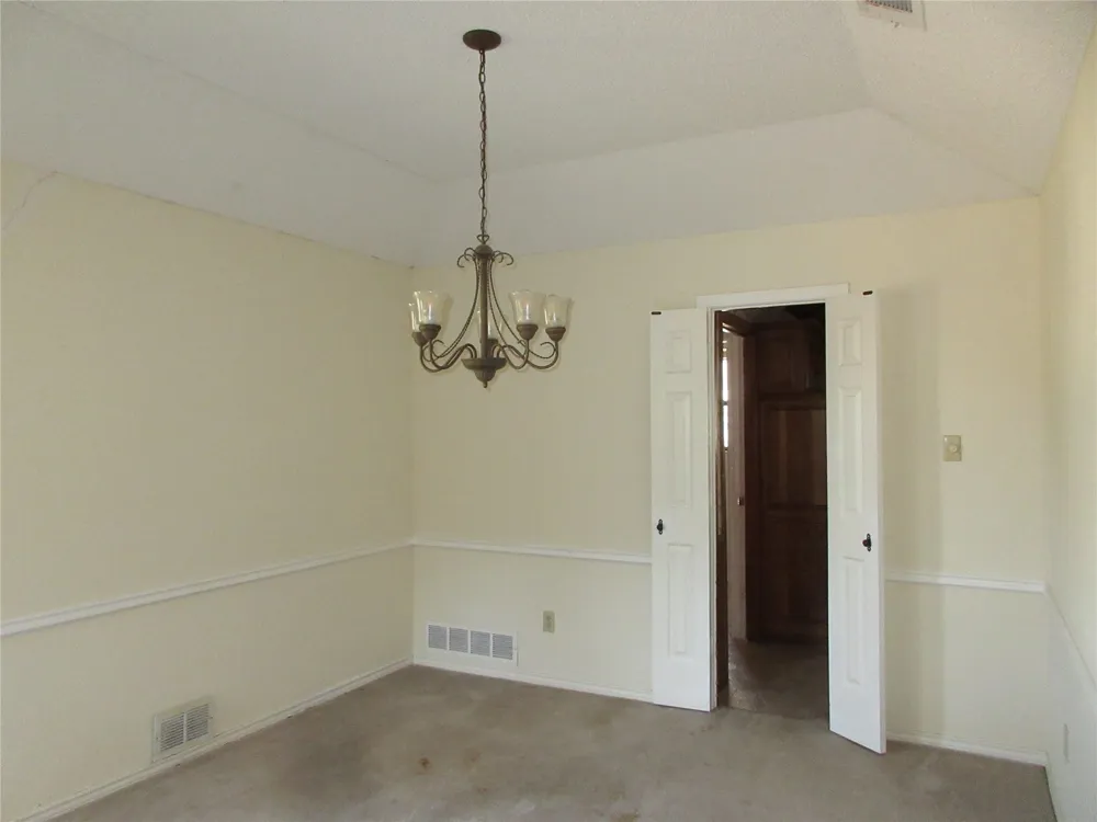 1823 Green Tree Lane Duncanville, TX 75137
