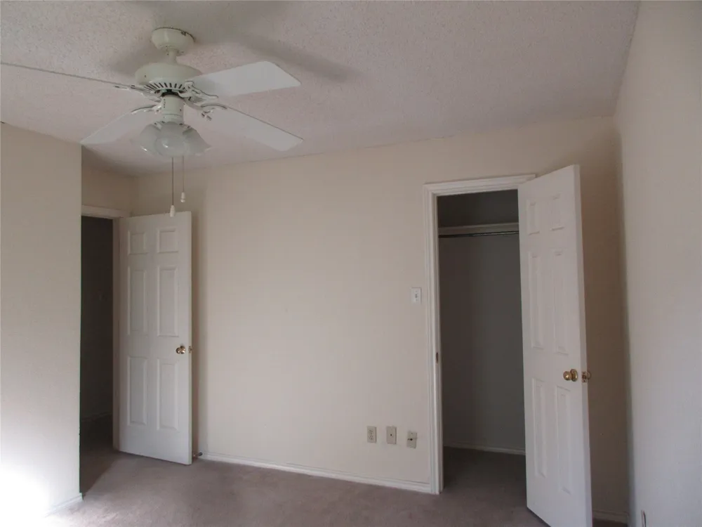 1823 Green Tree Lane Duncanville, TX 75137