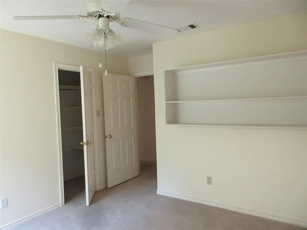 1823 Green Tree Lane Duncanville, TX 75137