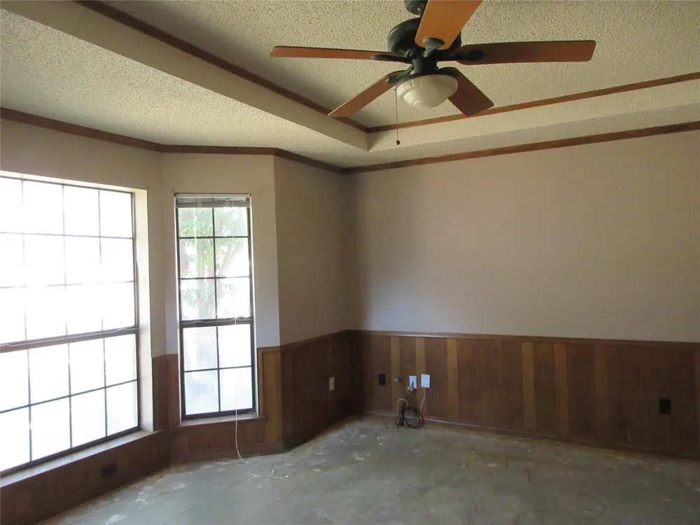 1823 Green Tree Lane Duncanville, TX 75137