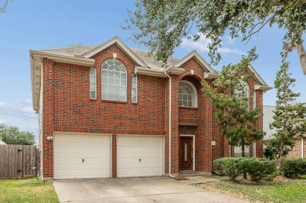 12206 Meadow Park Court Meadows Place, TX 77477