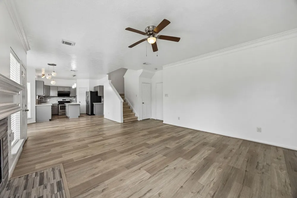 12206 Meadow Park Court Meadows Place, TX 77477
