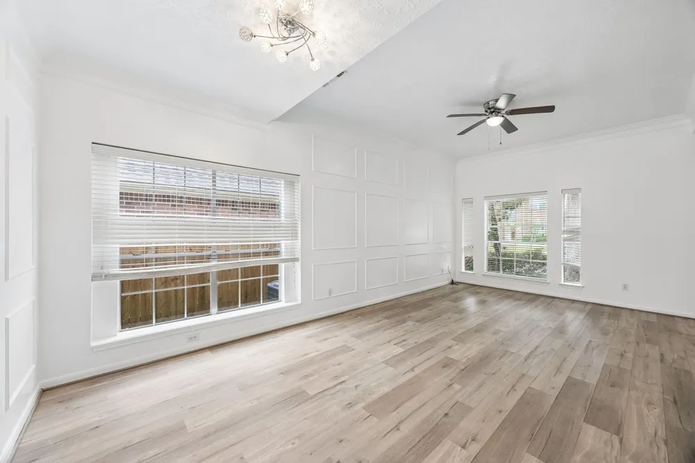 12206 Meadow Park Court Meadows Place, TX 77477