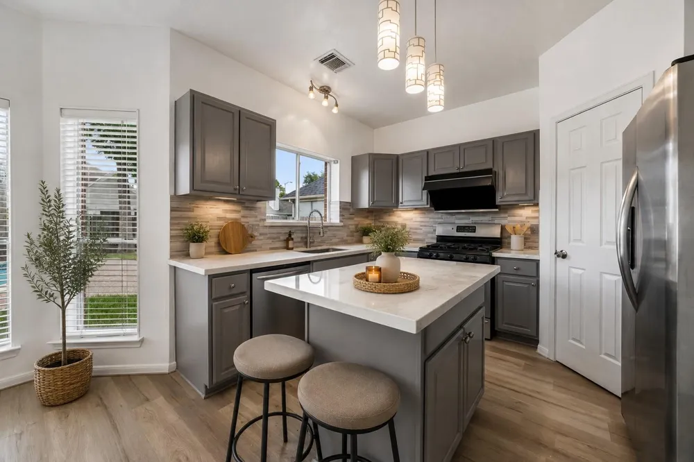 12206 Meadow Park Court Meadows Place, TX 77477