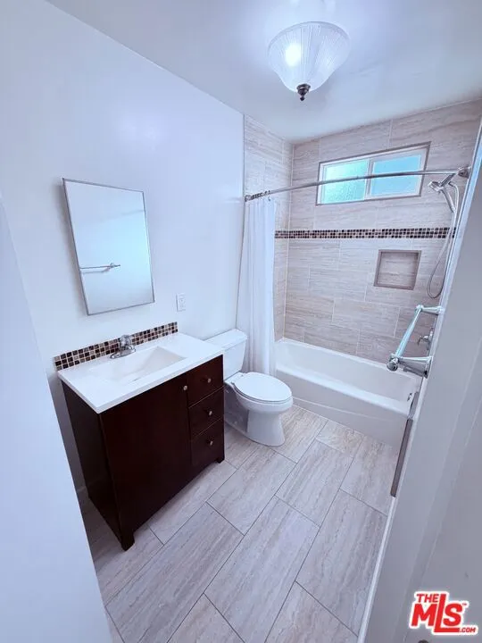 2301 14th Street #B Santa Monica, CA 90405