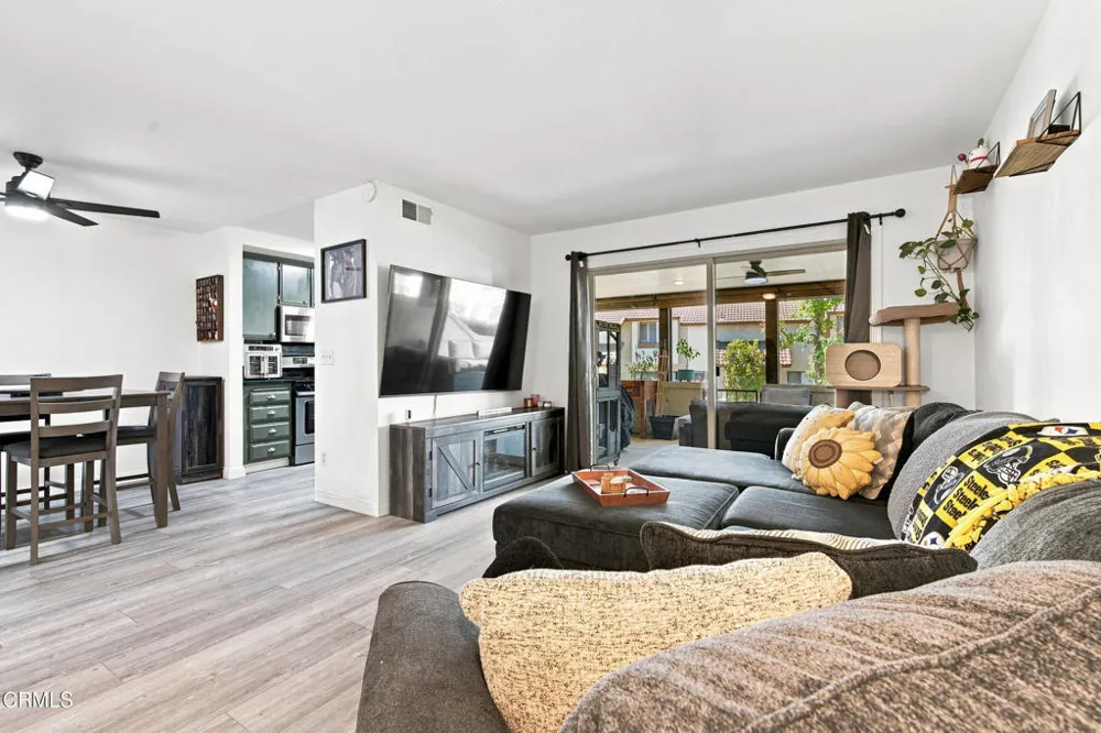 884 Endicott Drive Claremont, CA 91711