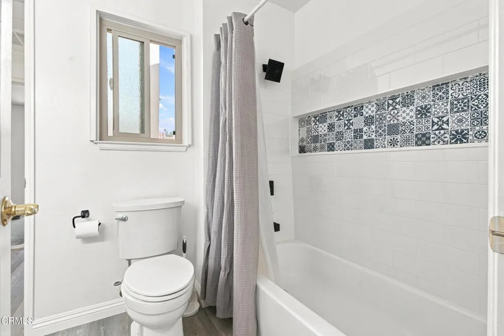 884 Endicott Drive Claremont, CA 91711