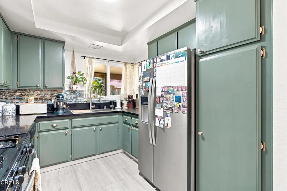 884 Endicott Drive Claremont, CA 91711