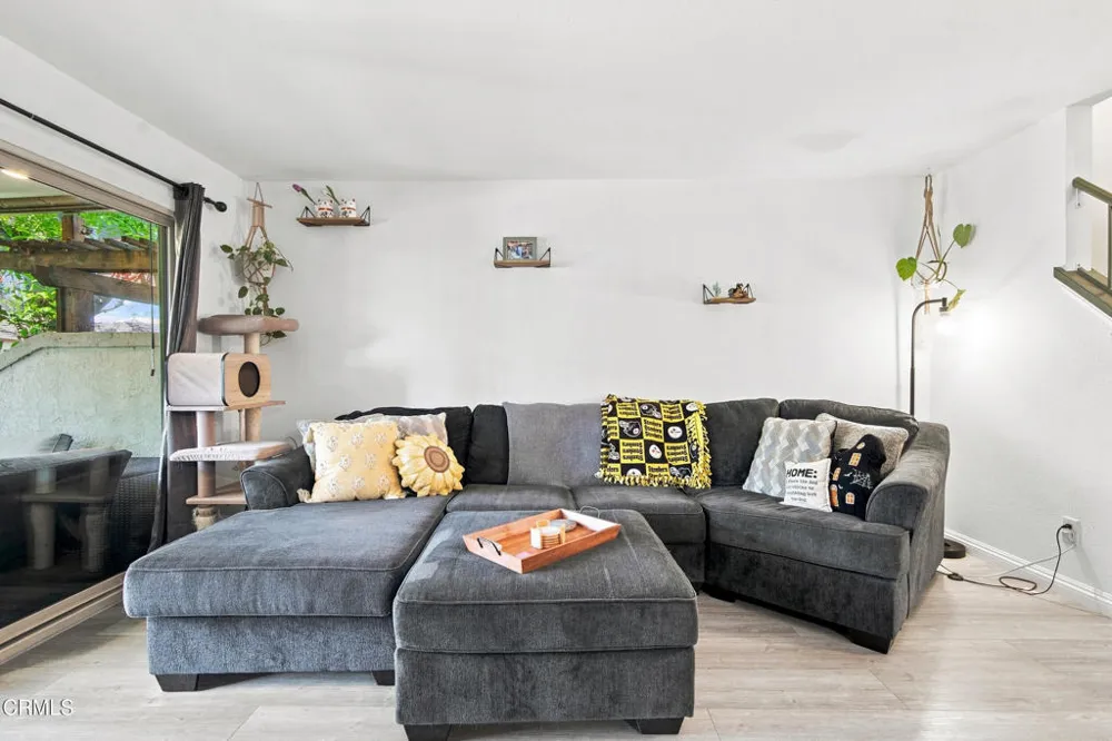 884 Endicott Drive Claremont, CA 91711