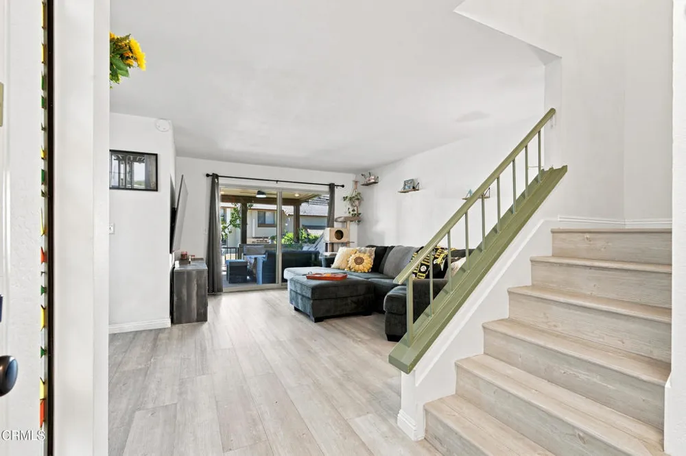 884 Endicott Drive Claremont, CA 91711