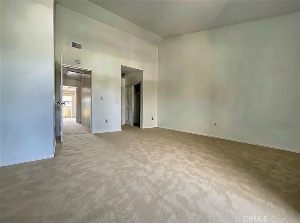 4526 Heil Huntington Beach, CA 92649
