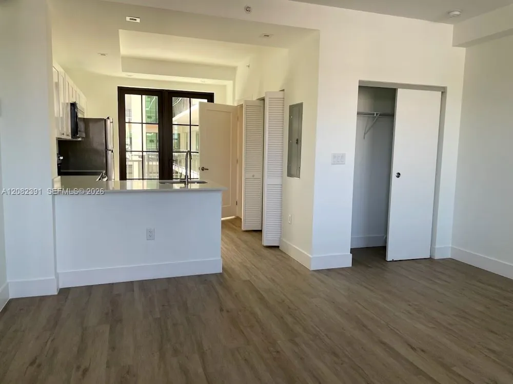 4100 SW 64th Ave #204 Davie, FL 33314