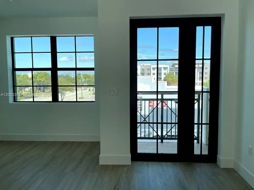4100 SW 64th Ave #204 Davie, FL 33314