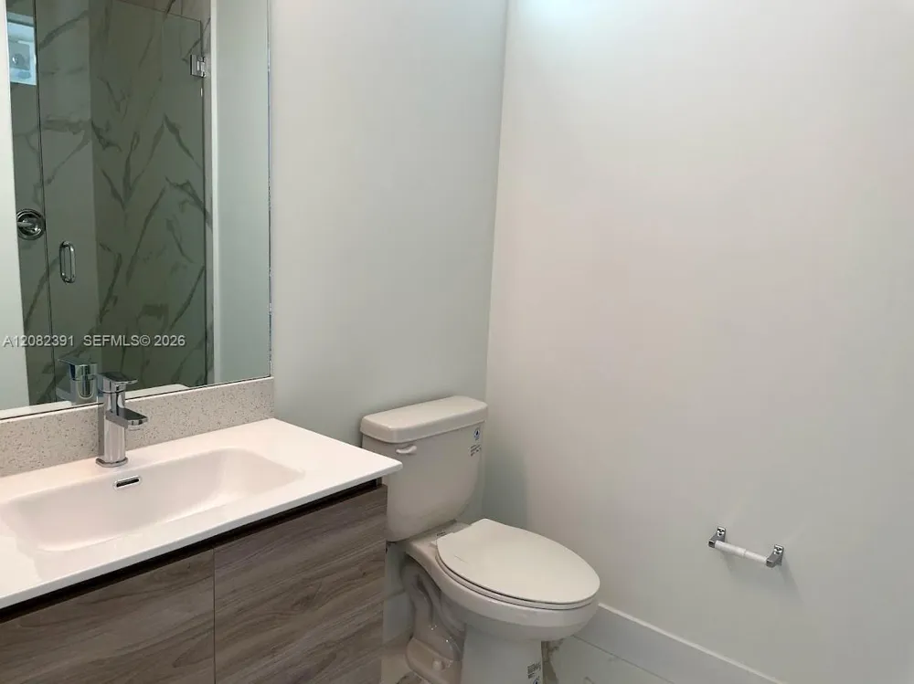 4100 SW 64th Ave #204 Davie, FL 33314