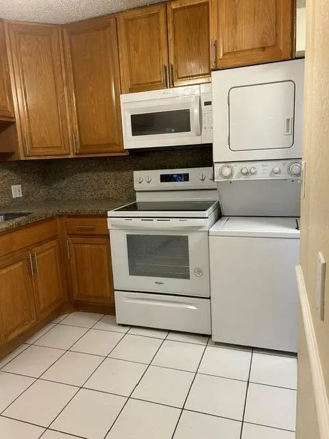 4411 TREVI COURT #305 Lake Worth, FL 33467
