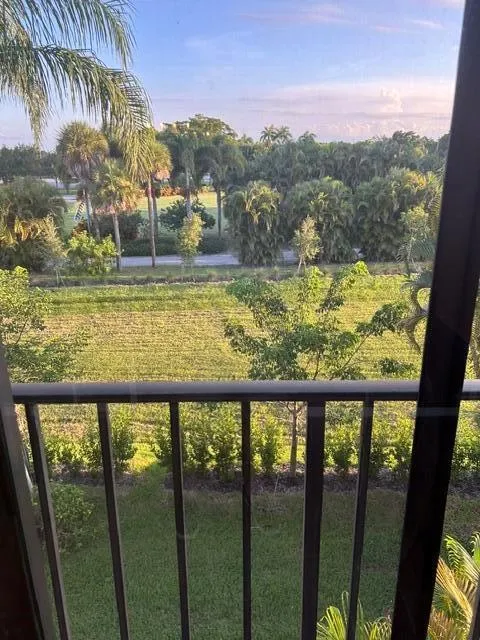 4411 TREVI COURT #305 Lake Worth, FL 33467