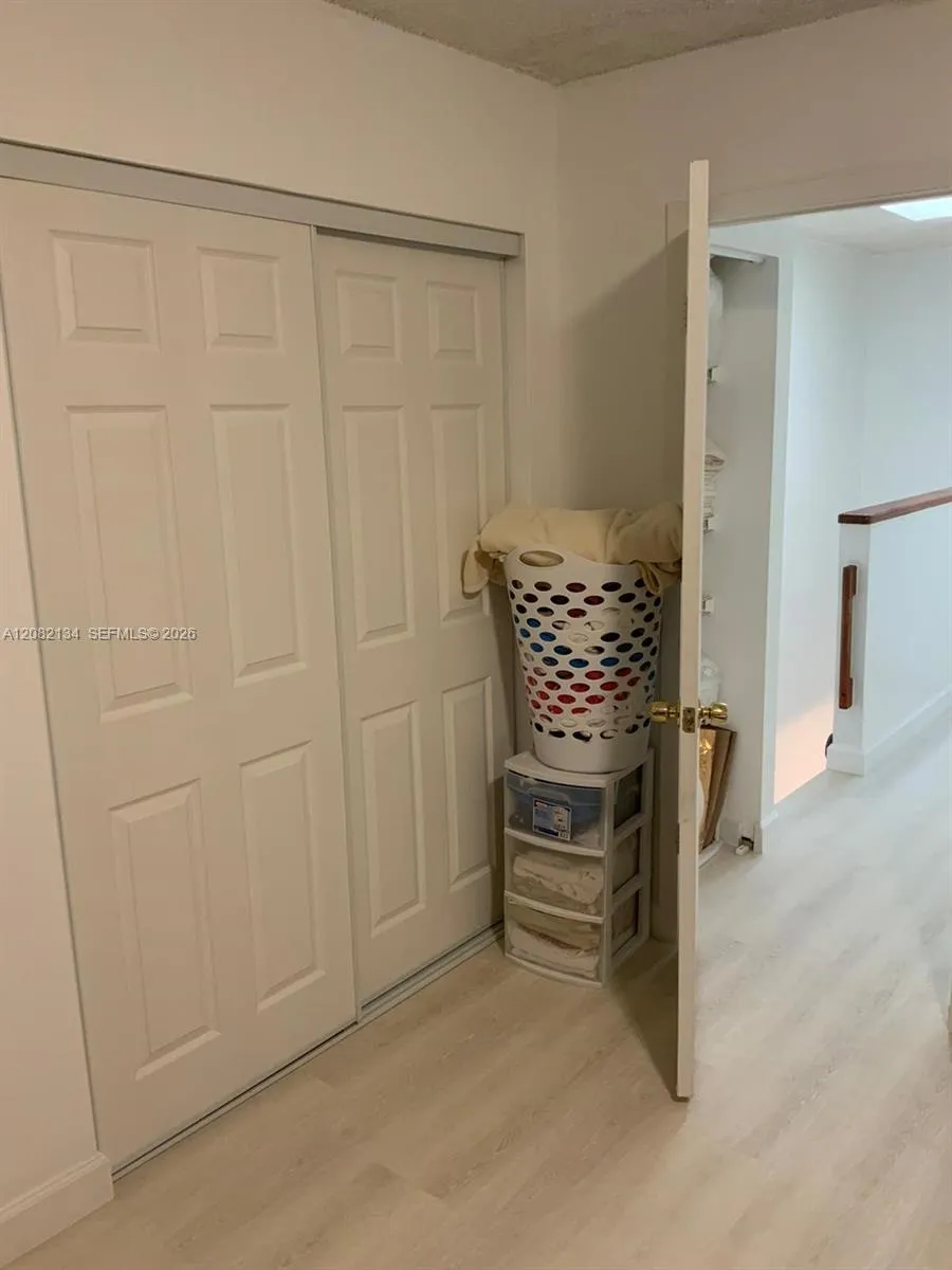 11183 NW 7th St #104 Miami, FL 33172