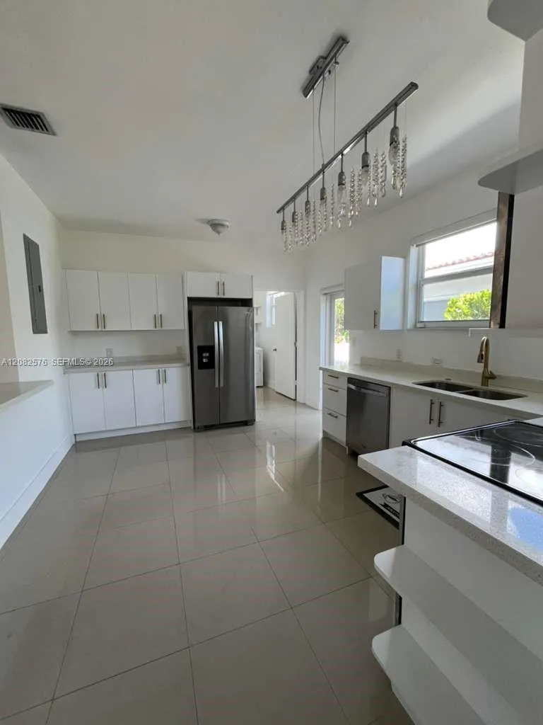 501 90th St #1 Surfside, FL 33154