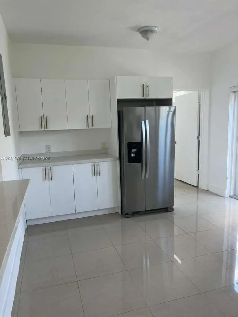 501 90th St #1 Surfside, FL 33154