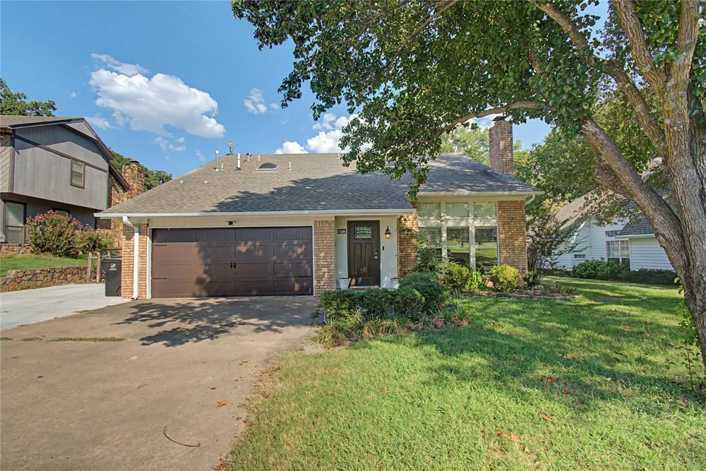 8413 S 8th Street Broken Arrow, OK 74011