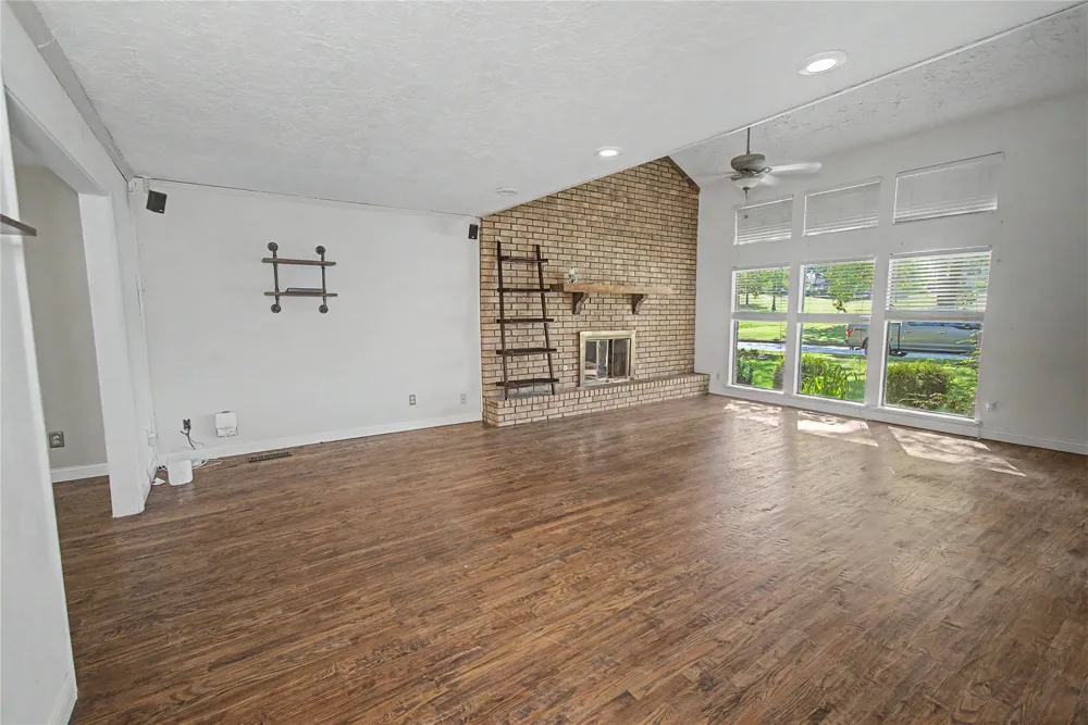 8413 S 8th Street Broken Arrow, OK 74011