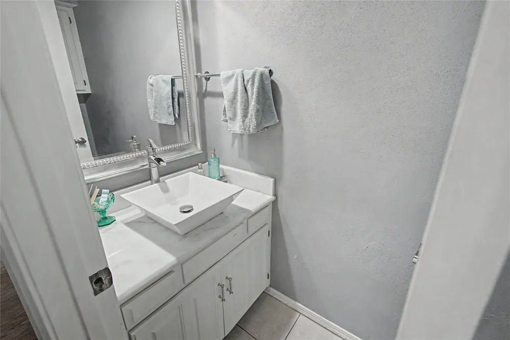 8413 S 8th Street Broken Arrow, OK 74011
