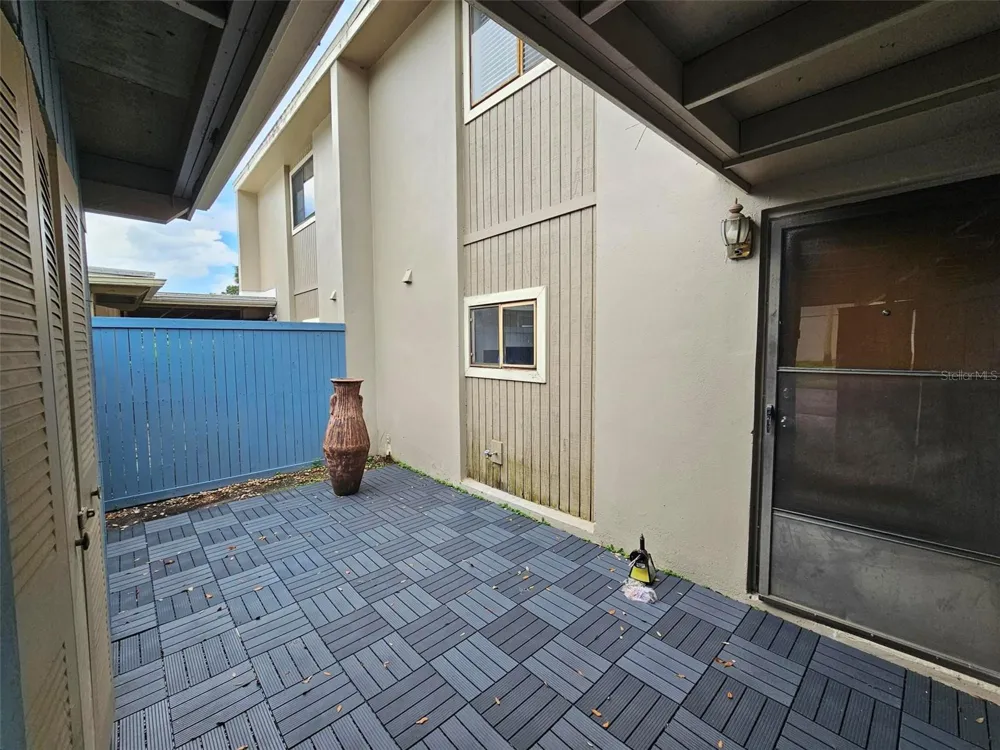 7927 PINE DRIVE #34 Temple Terrace, FL 33637