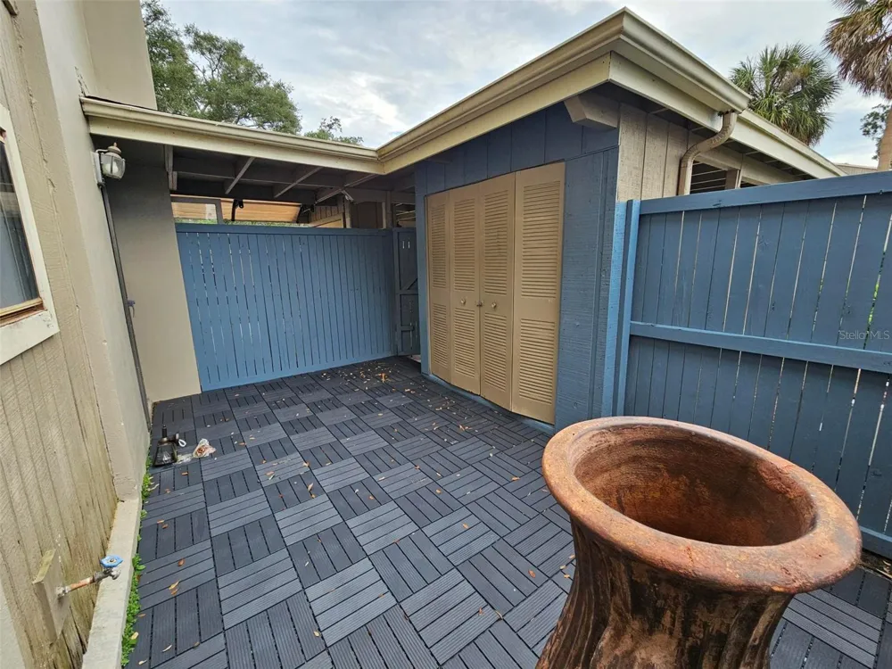 7927 PINE DRIVE #34 Temple Terrace, FL 33637