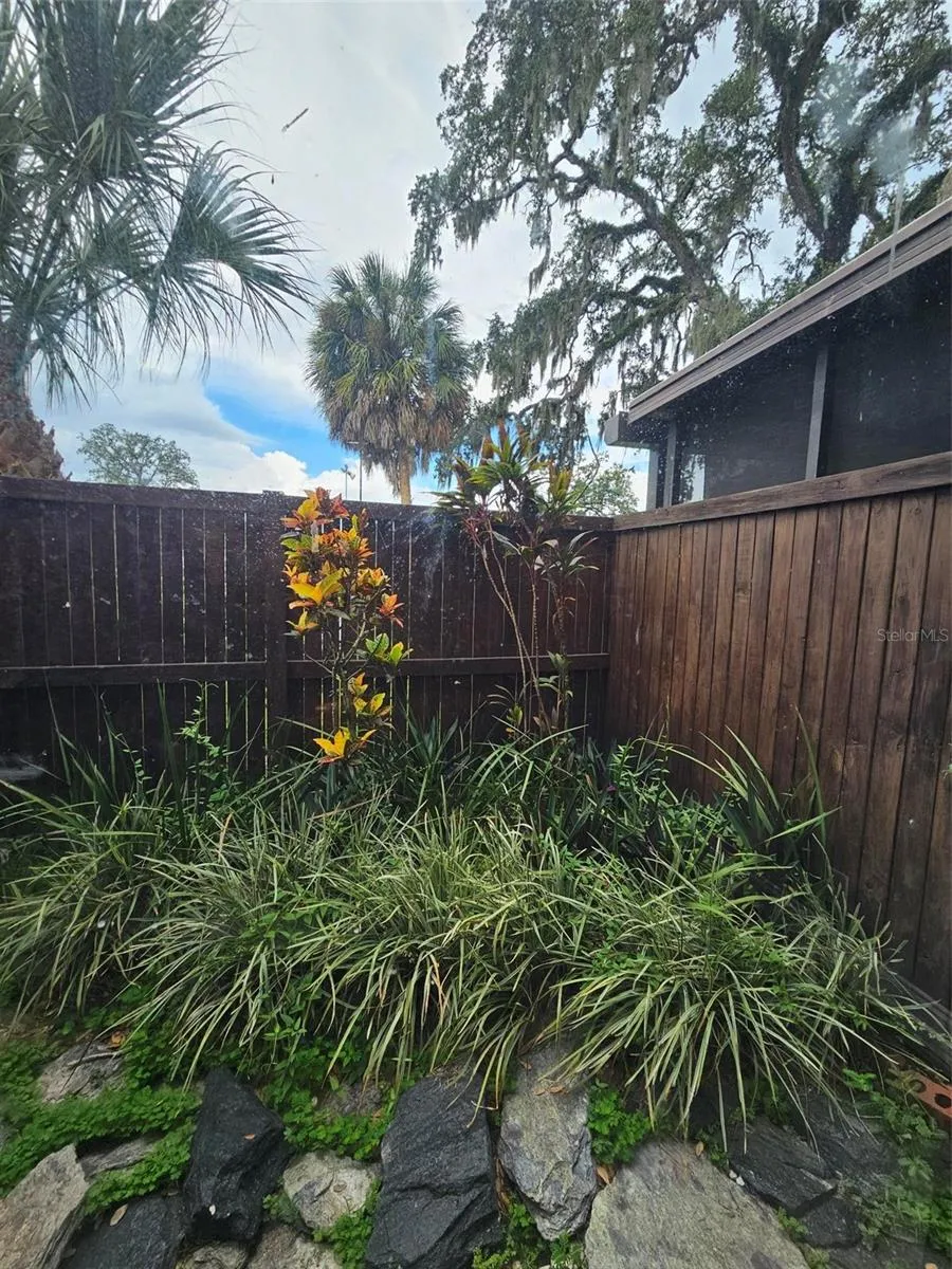 7927 PINE DRIVE #34 Temple Terrace, FL 33637