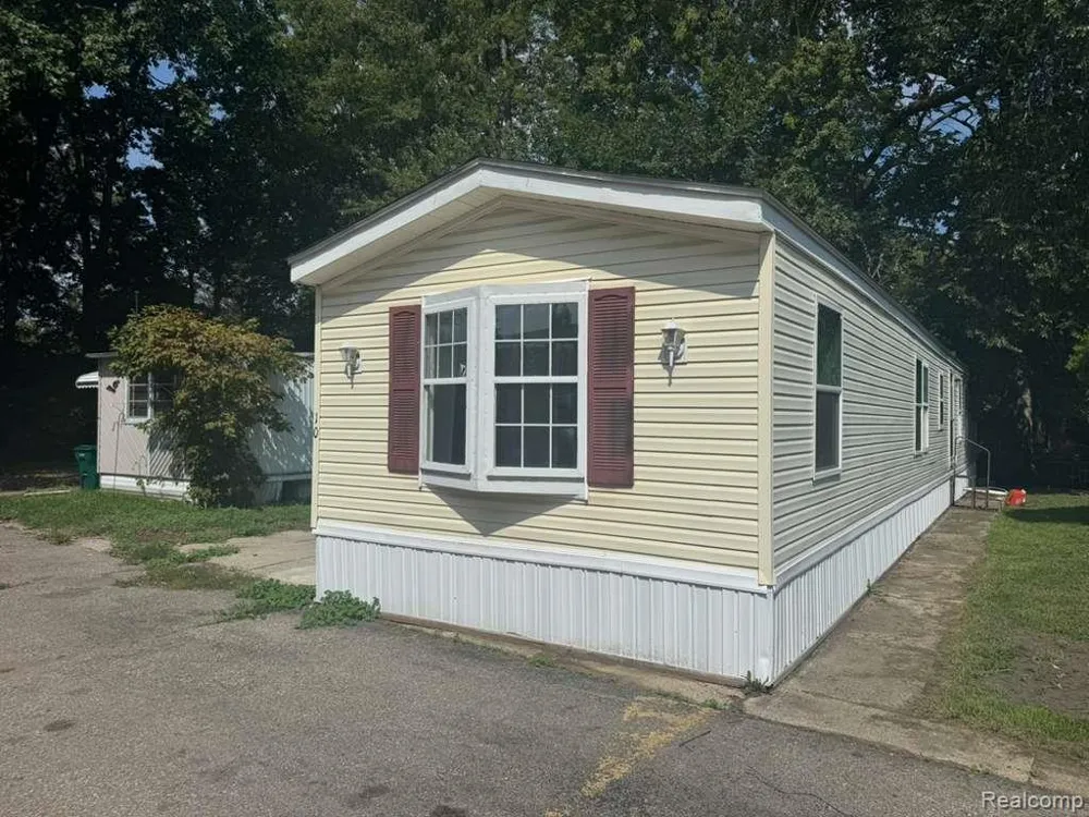 4404 Davison Road Lot #10 Burton City, MI 48509