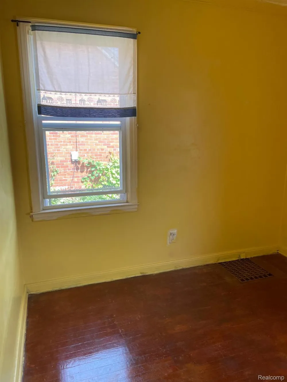 1714 Mayburn Street Dearborn City, MI 48128
