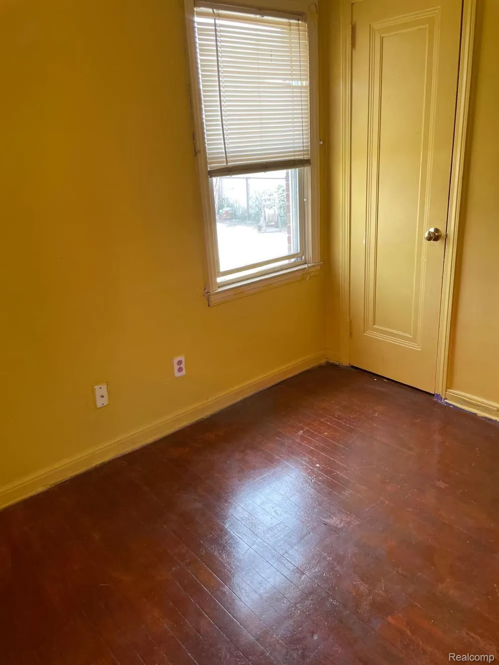 1714 Mayburn Street Dearborn City, MI 48128