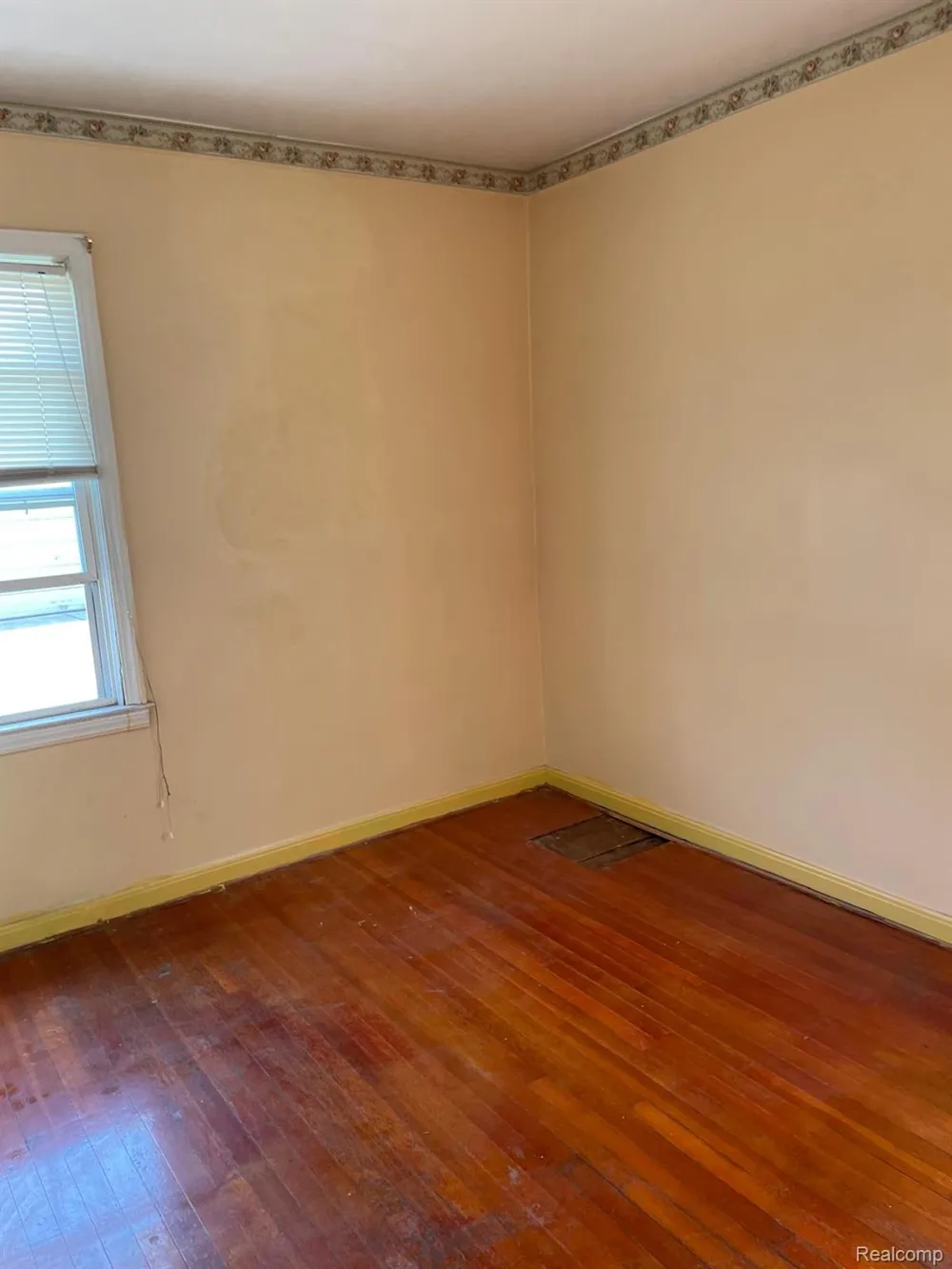 1714 Mayburn Street Dearborn City, MI 48128
