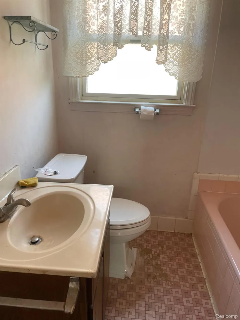 1714 Mayburn Street Dearborn City, MI 48128