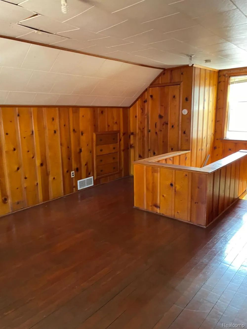 1714 Mayburn Street Dearborn City, MI 48128