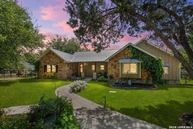 11154 Moorway Helotes, TX 78023