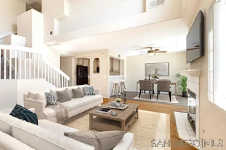 12895 Carriage Heights Way Poway, CA 92064