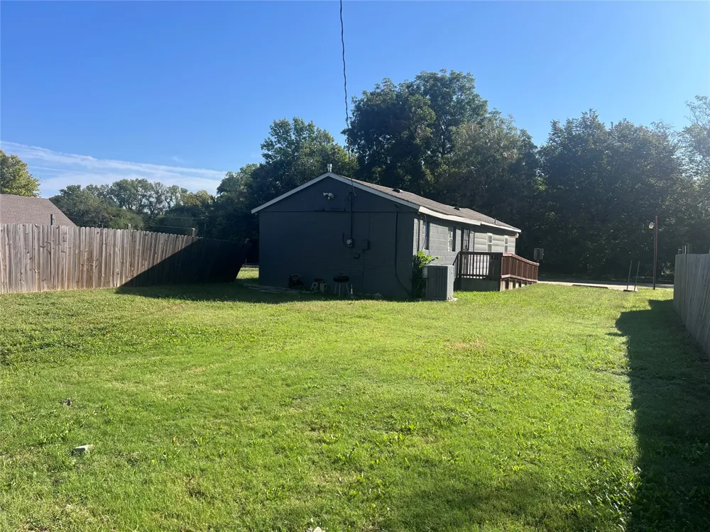 2730 Trenton Avenue Tulsa, OK 74106