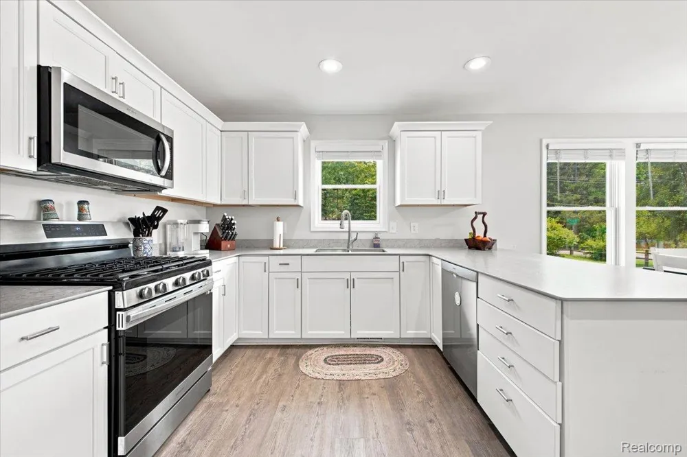 5508 Clinton River Drive Waterford Charter Township, MI 48327