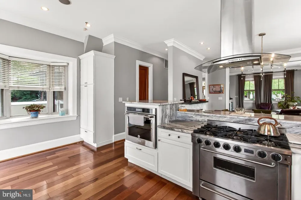 4125 19TH STREET NE Washington, DC 20018