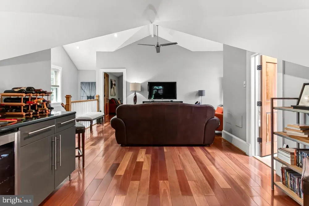 4125 19TH STREET NE Washington, DC 20018