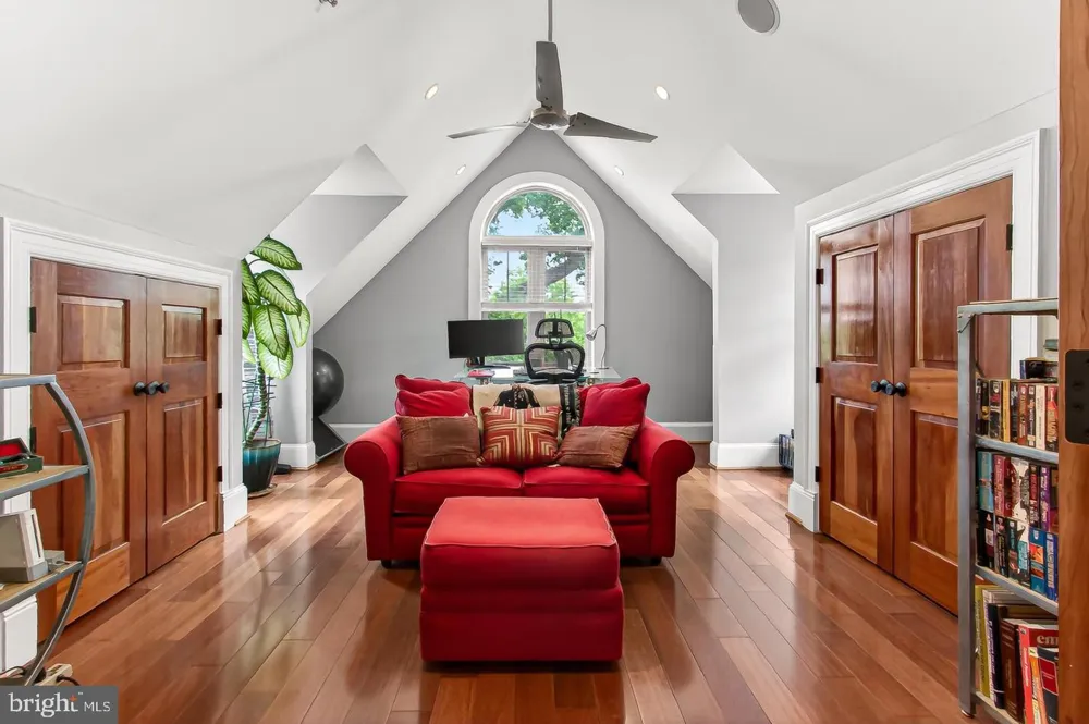 4125 19TH STREET NE Washington, DC 20018