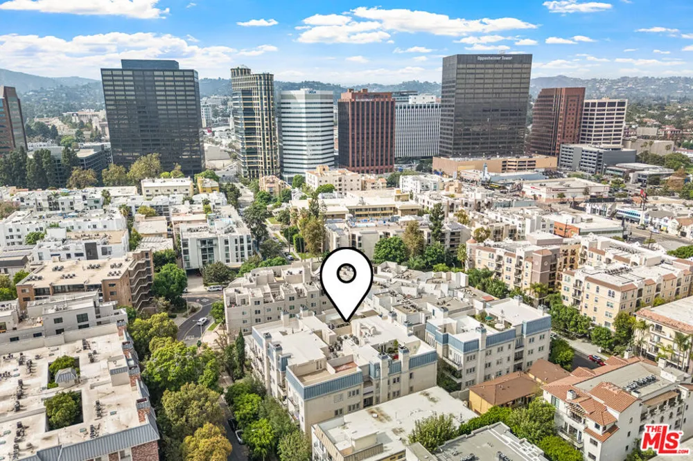 1370 Kelton Avenue #106 Los Angeles, CA 90024