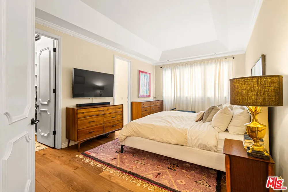 1370 Kelton Avenue #106 Los Angeles, CA 90024