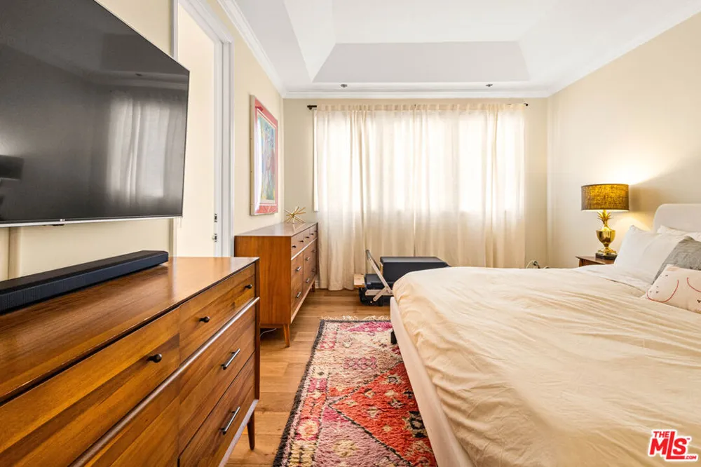 1370 Kelton Avenue #106 Los Angeles, CA 90024