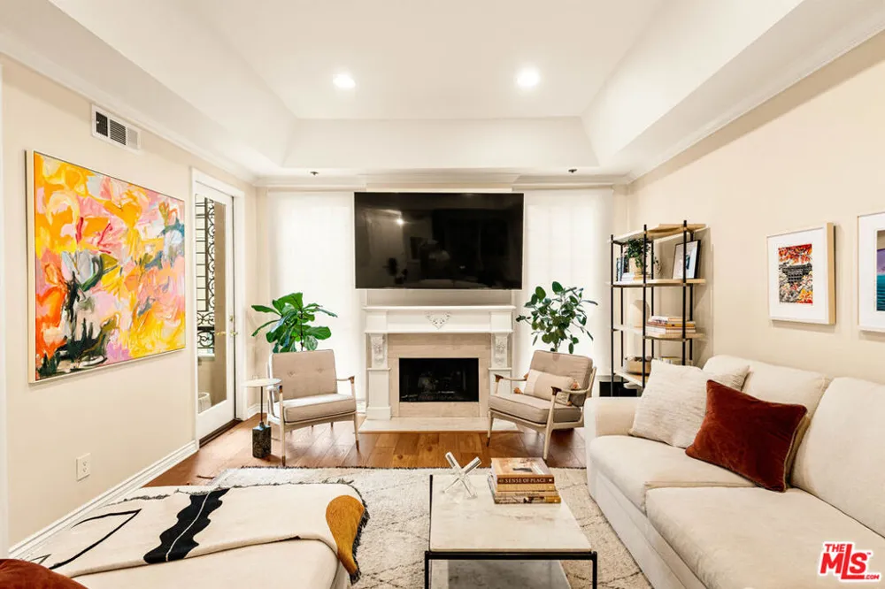 1370 Kelton Avenue #106 Los Angeles, CA 90024