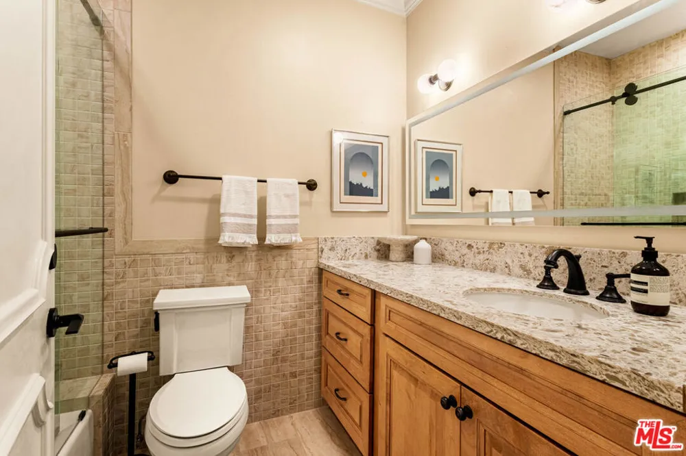 1370 Kelton Avenue #106 Los Angeles, CA 90024