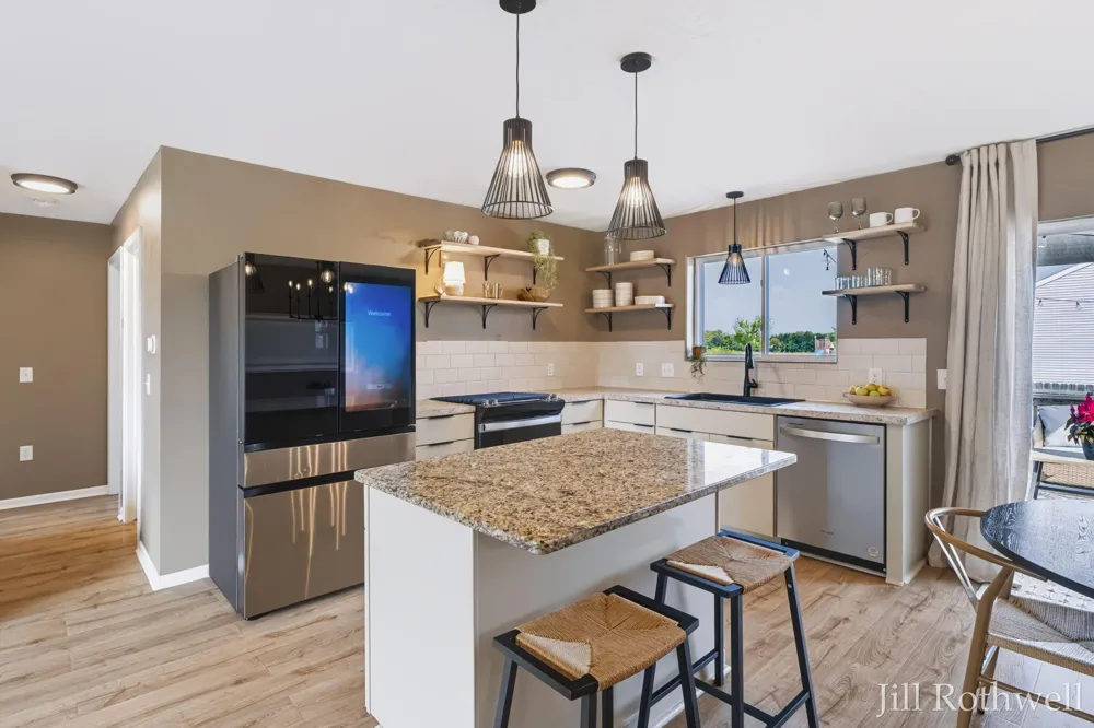 19819 Daggett Avenue Conklin, MI 49403