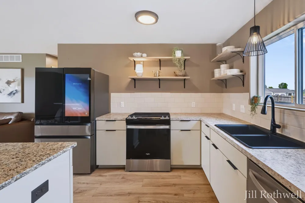 19819 Daggett Avenue Conklin, MI 49403