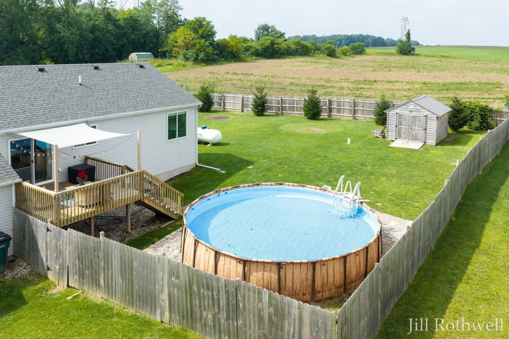 19819 Daggett Avenue Conklin, MI 49403